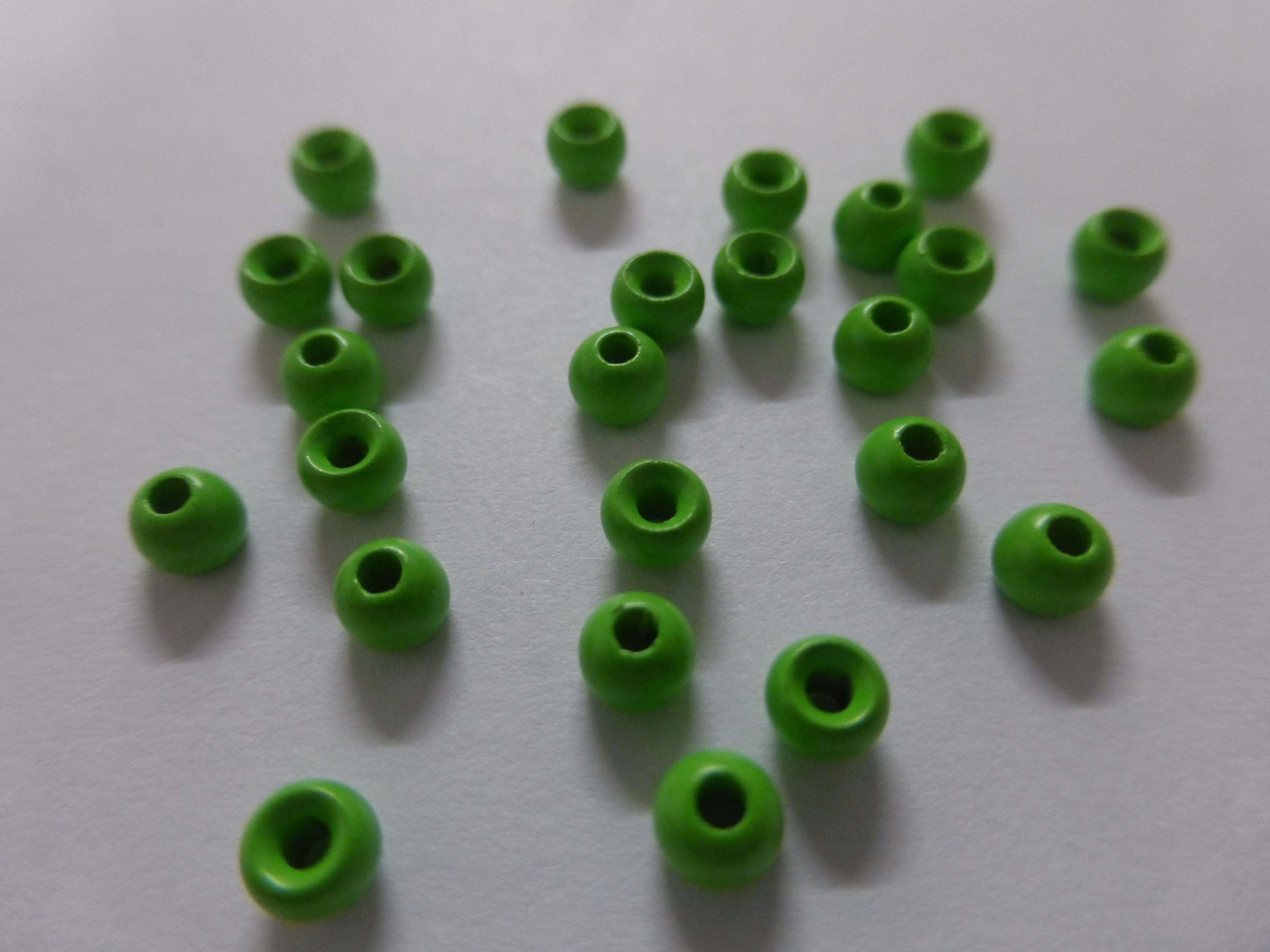 Tungsten Fluo Green Bead 2,4 mm